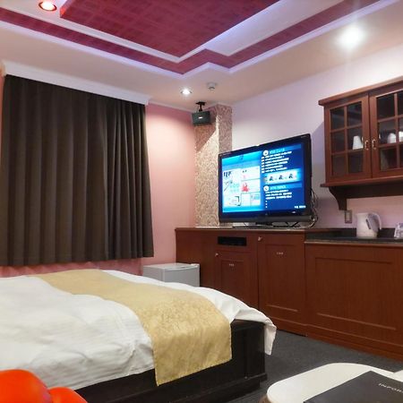 Hotel Noah Grande (Adults Only) Ósaka Exteriér fotografie